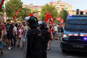OJS erreakzioaren eta faxismoaren aurka mobilizatu da Badalonan (3)