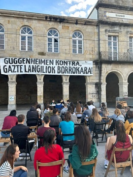 Gernikan, milaka lagunek esan diote ezetz Guggenheim Urdaibai proiektuari (6)