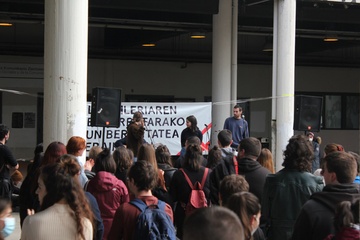 "Horretarako batu gara Herri Unibertsitatean egun hauetan: ezagutza gaitasunak antolakuntzaren zerbitzura jartzeko" (1)