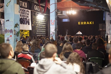 Espazioen gaineko langile kontrolaren inguruko lehen jardunaldiak egin ditu Errakik Azpeitian (18)