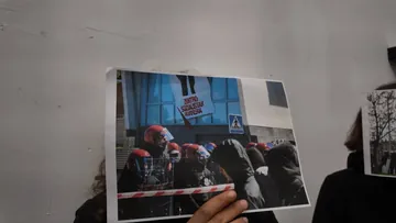 Alkatearen mehatxuei aurre eginez, Azkoitiko Gaztetxearen aldeko aldarria udaletxera eraman dute (2)