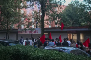 Etxape Zentro Sozialista defendatzera deitu dute ehunka lagunek Zumaian (1)