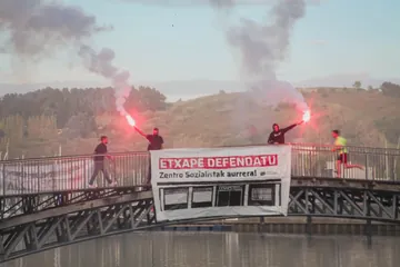 Etxape Zentro Sozialista defendatzera deitu dute ehunka lagunek Zumaian (8)