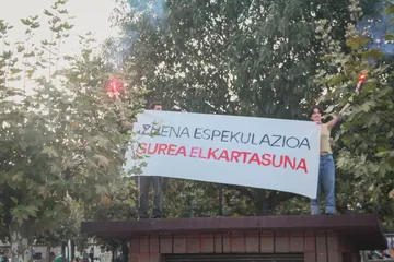 Etxape Zentro Sozialista defendatzera deitu dute ehunka lagunek Zumaian (6)