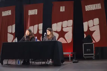 Milaka gazte batu dira Elizondon bigarren egunez, sozialismoaren alde indarrak batzeko (7)