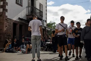 Milaka gazte batu dira Elizondon bigarren egunez, sozialismoaren alde indarrak batzeko (20)