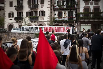 "Sozialismoaren proiektu historikoa gorpuztera goaz" (10)