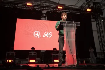 "Sozialismoaren proiektu historikoa gorpuztera goaz" (26)