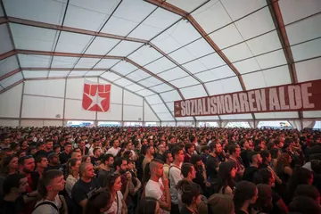 "Sozialismoaren proiektu historikoa gorpuztera goaz" (25)