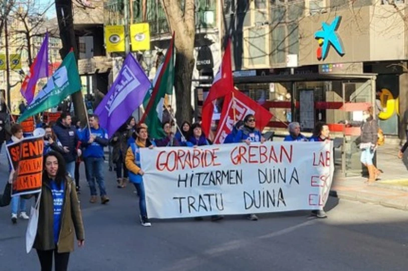 Grebara jo dute Gorabide elkarteko langileek