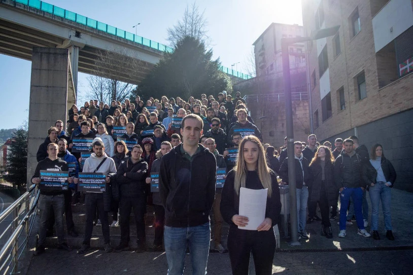 Tolosako txoznen defentsan, manifestazio batera deitu du biharko Tolosako Txozna Batzordeak