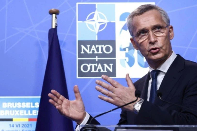 Ukrainara armak presaz bidaltzeko eskatu die aliatuei NATOk