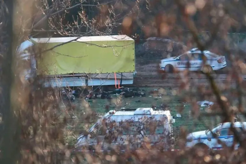 Bulgarian, kamioi batean itota hil dira migratu nahian ari ziren hemezortzi lagun
