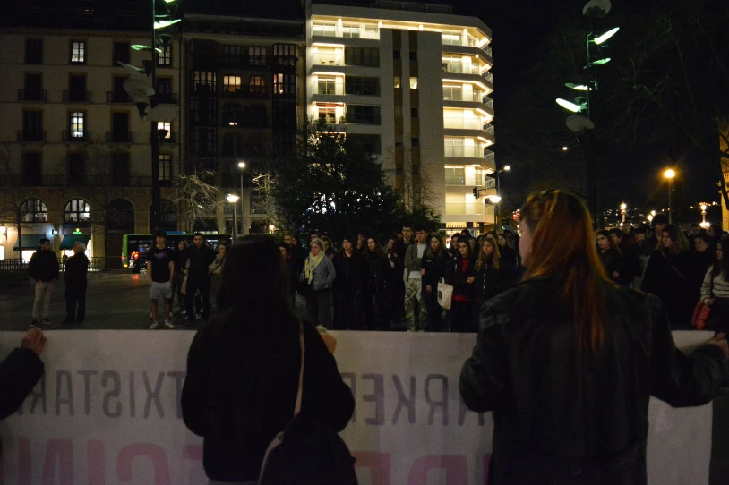 Azken urteetan, gutxienez bi neska bortxatu eta hamabost jazarri ditu gizon batek