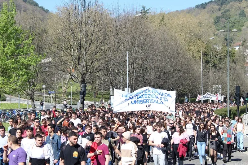 Campusetan, asanblada irekiak egingo dituzte martxoaren 30eko ikasle grebaren harira