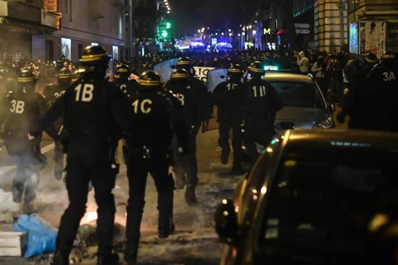 Aurrera doaz Frantzian erretretaren erreformaren kontrako protestak