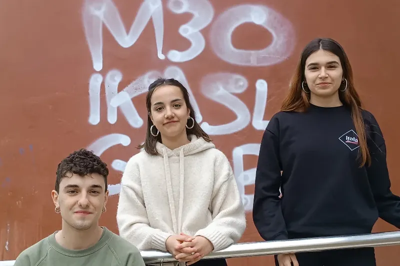 "Enpresariek zuzenean eta zeharka kontrolatzen dute hezkuntza"