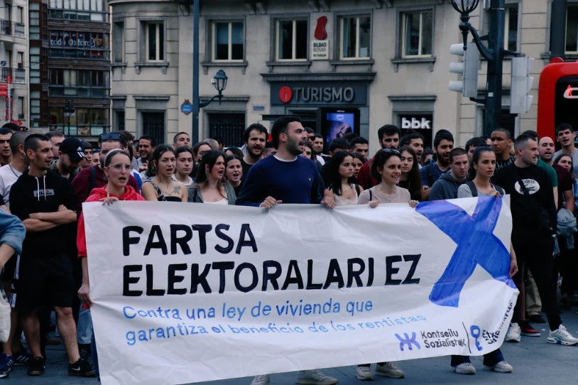 Etxebizitza Legea dela-eta, adierazpen bateratu bat argitaratu dute etxebizitzaren arloan lanean ari diren hainbat sindikatuk eta kolektibok