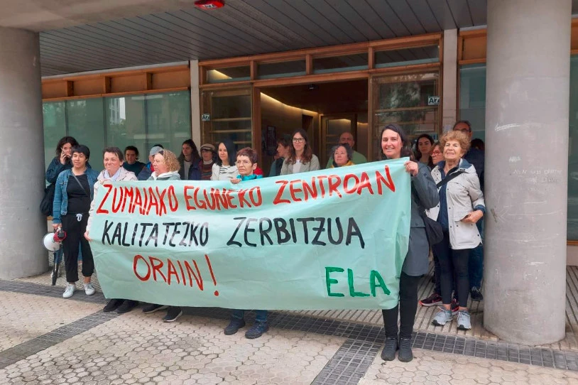 Mobilizazioei ekin diete Zumaiako eguneko zentroko langileek