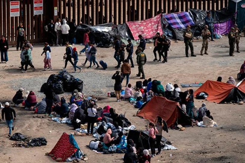 15.000 pertsona migratzaile daude harrapatuta Mexikoko hegoaldeko mugan