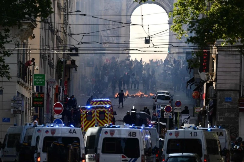 Marseillan beste gazte bat erail du poliziak