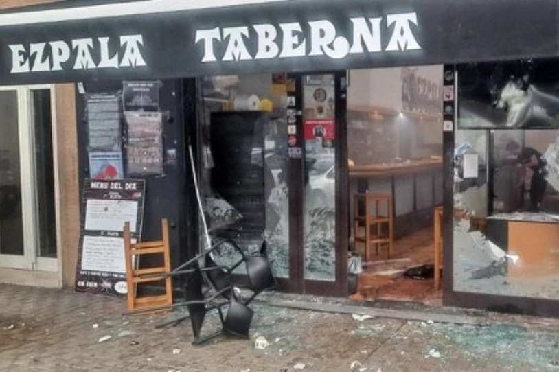 Zazpi hilabete beranduago atxilotu dituzte Iruñeko Ezpala taberna eraso zuten faxistak