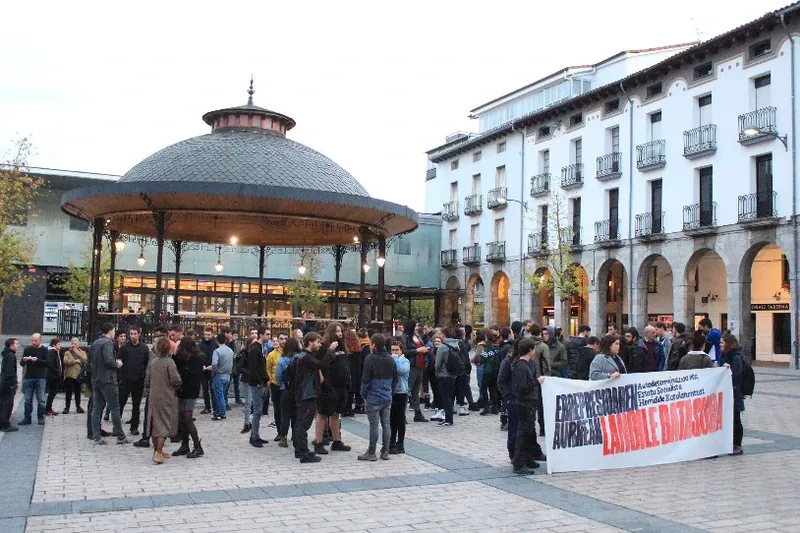 Hamalau urteko zigorra eskatzen dute gazte batentzat, 'Procés'-ari lotutako 2019ko protesten harira
