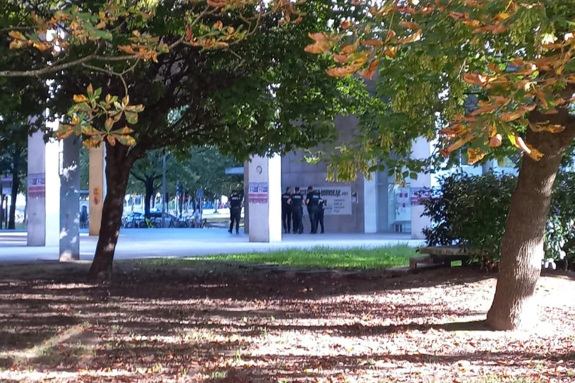 Ertzaintza berriz sartu da Ibaetako campusera