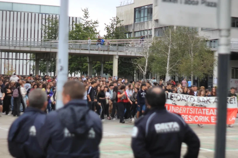 Segurtasun pribatuko 4.500 agentetik gora daude Hego Euskal Herrian