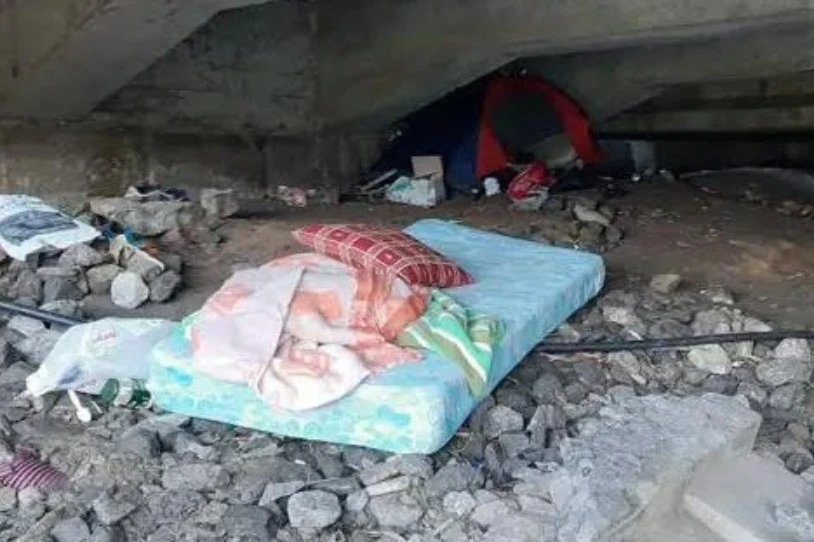 Barakaldon, pertsona migratzaileen bi bizitoki hustu eta 11 lagun atxilotu ditu Poliziak