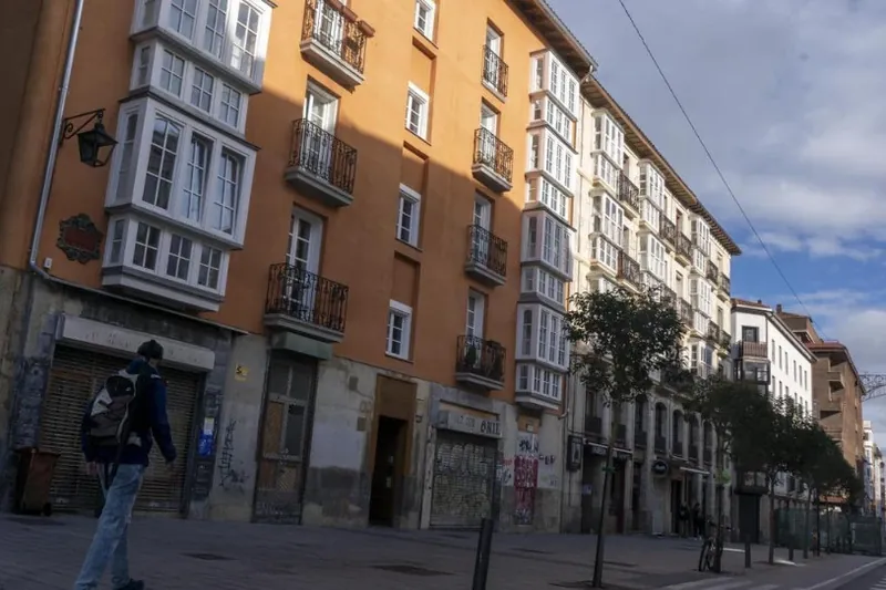 Emakumeen sexu-esplotaziorako sare bat atzeman dute Gasteizen