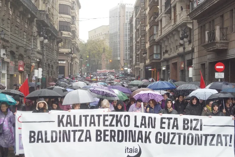 Guztiontzat kalitatezko lan- eta bizi-baldintzak aldarrikatu dituzte gaurko greban