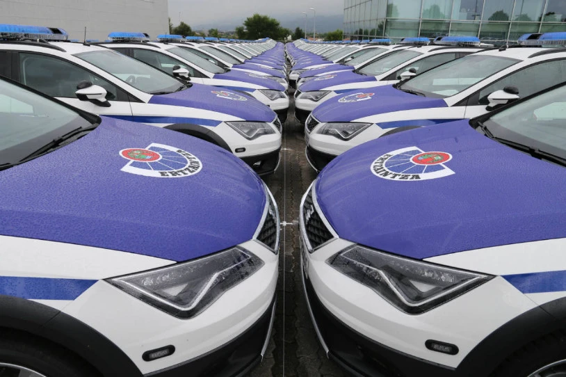 300 BMW auto eskuratuko ditu Ertzaintzak