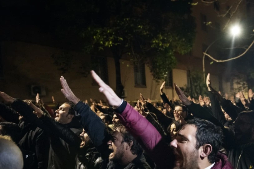 Agur faxista egitea baimendu du Italiako Kasazio Auzitegiak