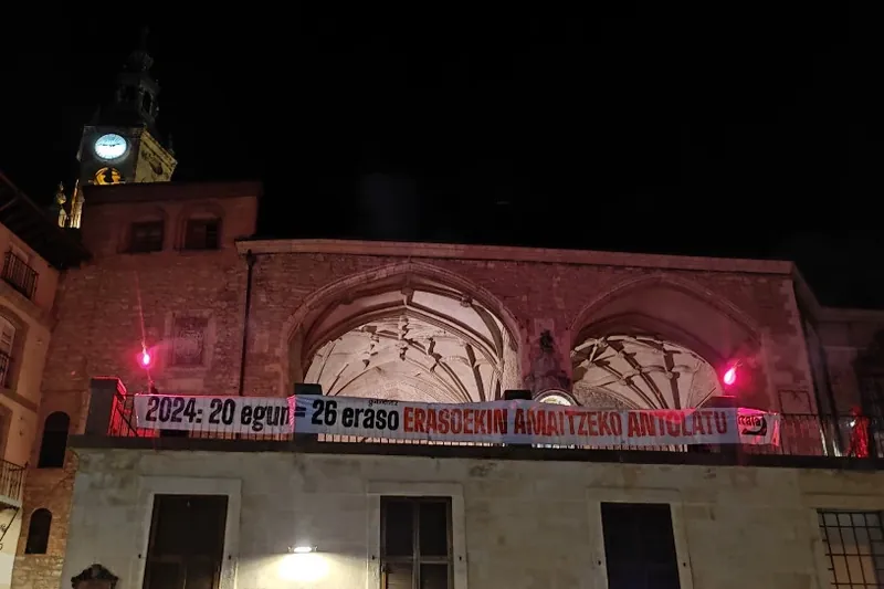 Gasteizen, labanaz eraso dio emakume bati bere bikotekide ohiak