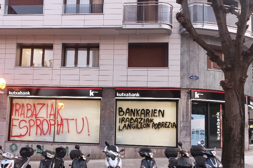 Bankariak langileon pobretzearen erantzule moduan seinalatu, eta jopuntuan jarri dituzte euren irabaziak