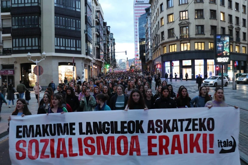 Martxoaren 8an mobilizatzera deitu dute Itaiak eta IAk