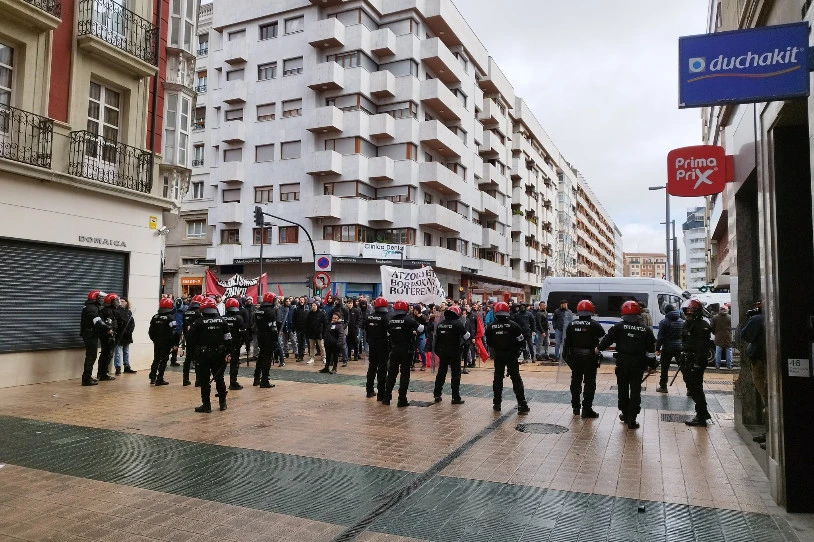 Erreakzioak, Martxoaren 3an Gasteizen gertaturikoaren harira