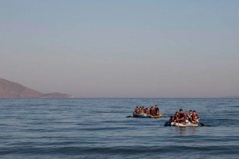 Gutxienez hiru pertsona hil dira Grezian, itsasoz migratu nahian