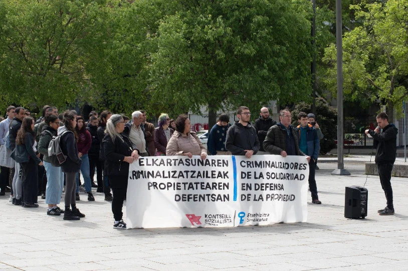 Bertan behera geratu da Iruñeko Bloke Sozialistaren desalojoari lotutako epaiketa