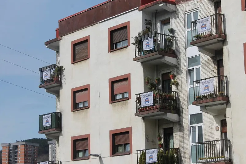 Escalerillaseko bizilagunentzat etxebizitza-alternatiba bat exijitzeko mobilizatuko dira ekainaren 1ean