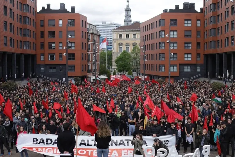 Gerraren eta austeritatearen aurka, nazioarteko langile boterea eraikitzera deitu du EHKSk Maiatzaren Lehenean