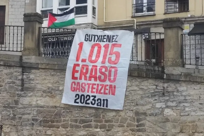 Hiru emakumeri eraso diete Gasteizen