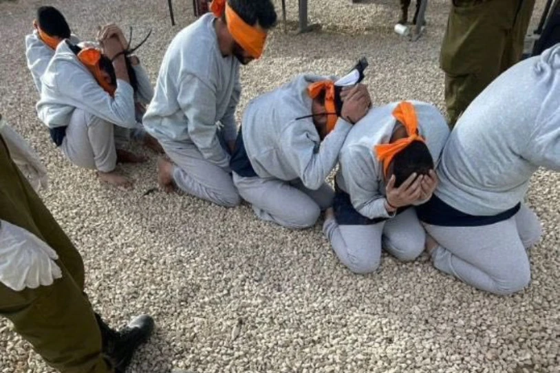 Preso palestinarrek jasaten dituzten torturen irudiak argitaratu dituzte berriz