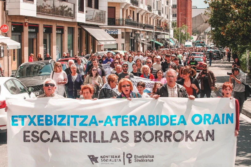Escalerillaseko bizilagunentzat etxebizitza-alternatiba bat exijitu dute Trintxerpen