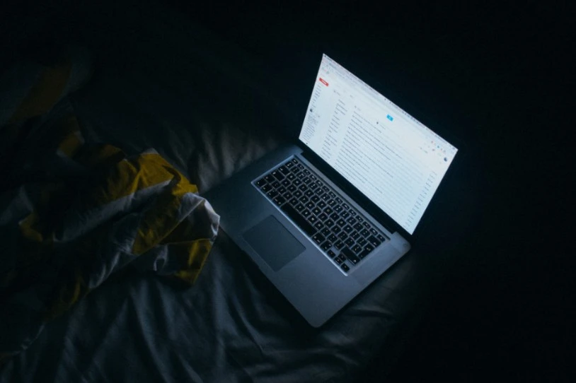 Pornografia pedofiloa partekatzen zuten bi gizon atxilotu dituzte Euskal Herrian