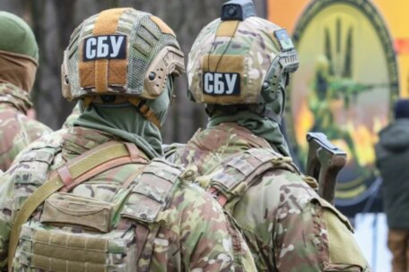 Ukrainako erregimenaren kontra egon daitezkeenei buruzko informazioa biltzen ari da SBU Espainiako Estatuan