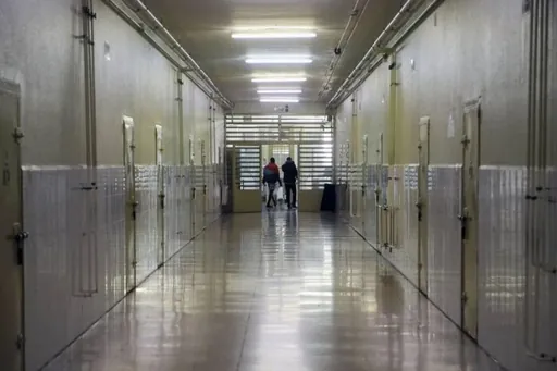 Hil egin da Basauriko espetxeko preso bat