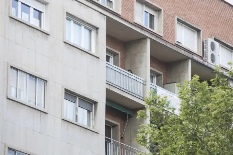 Azken hamarkadan %52 hazi da gainpopulatutako etxeetan bizi direnen kopurua Espainiako Estatuan