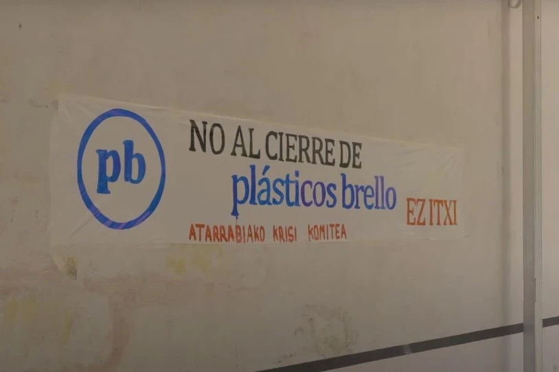 Kaleratuak izateko arriskuan daude Uharteko Plásticos Brelloko hemezortzi langile
